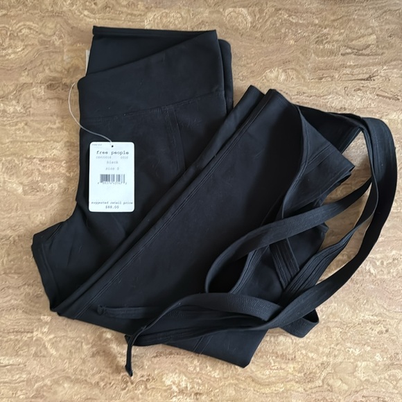 free people Turnout Tie Up Capri size Small - Picture 2 of 4